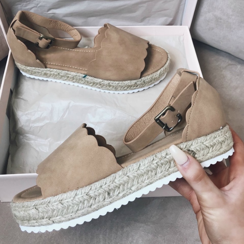 Camel Scalloped Edge Espadrille Sandal